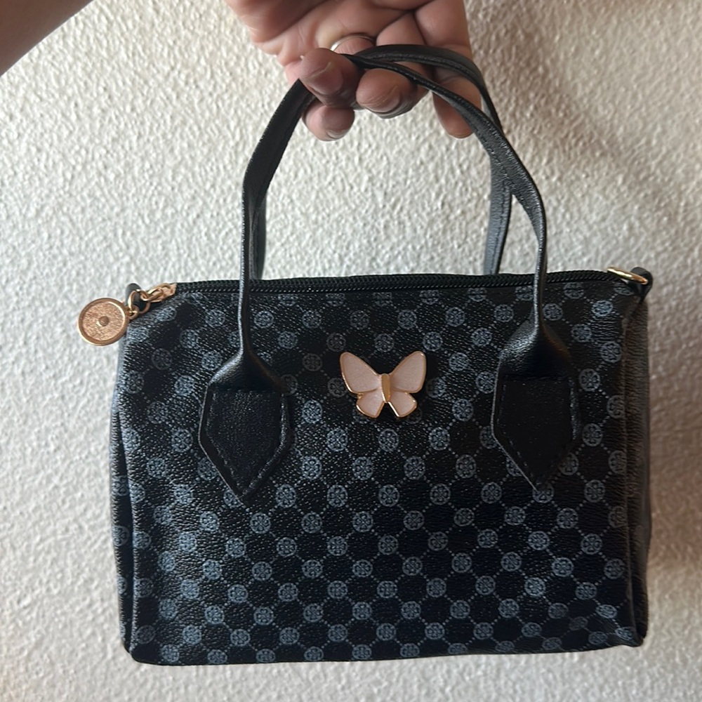 Hand bag+strap for crossbody 😍host-pick!